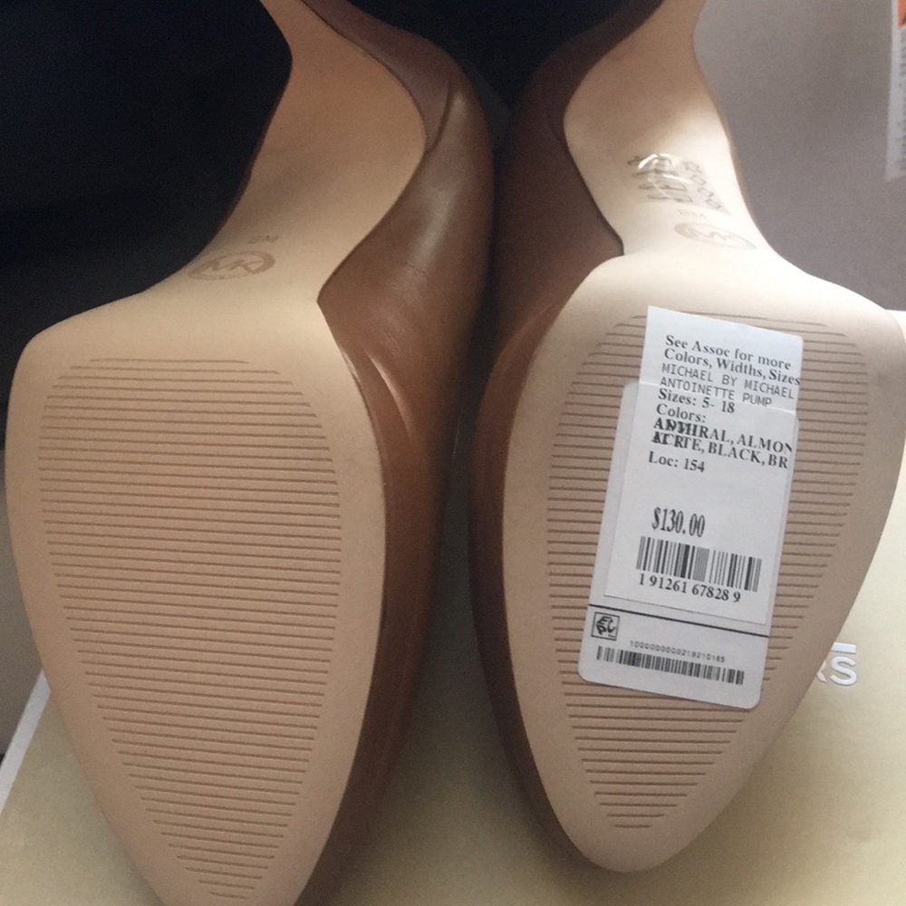 Shoes 👠 - Picture 4 of 6